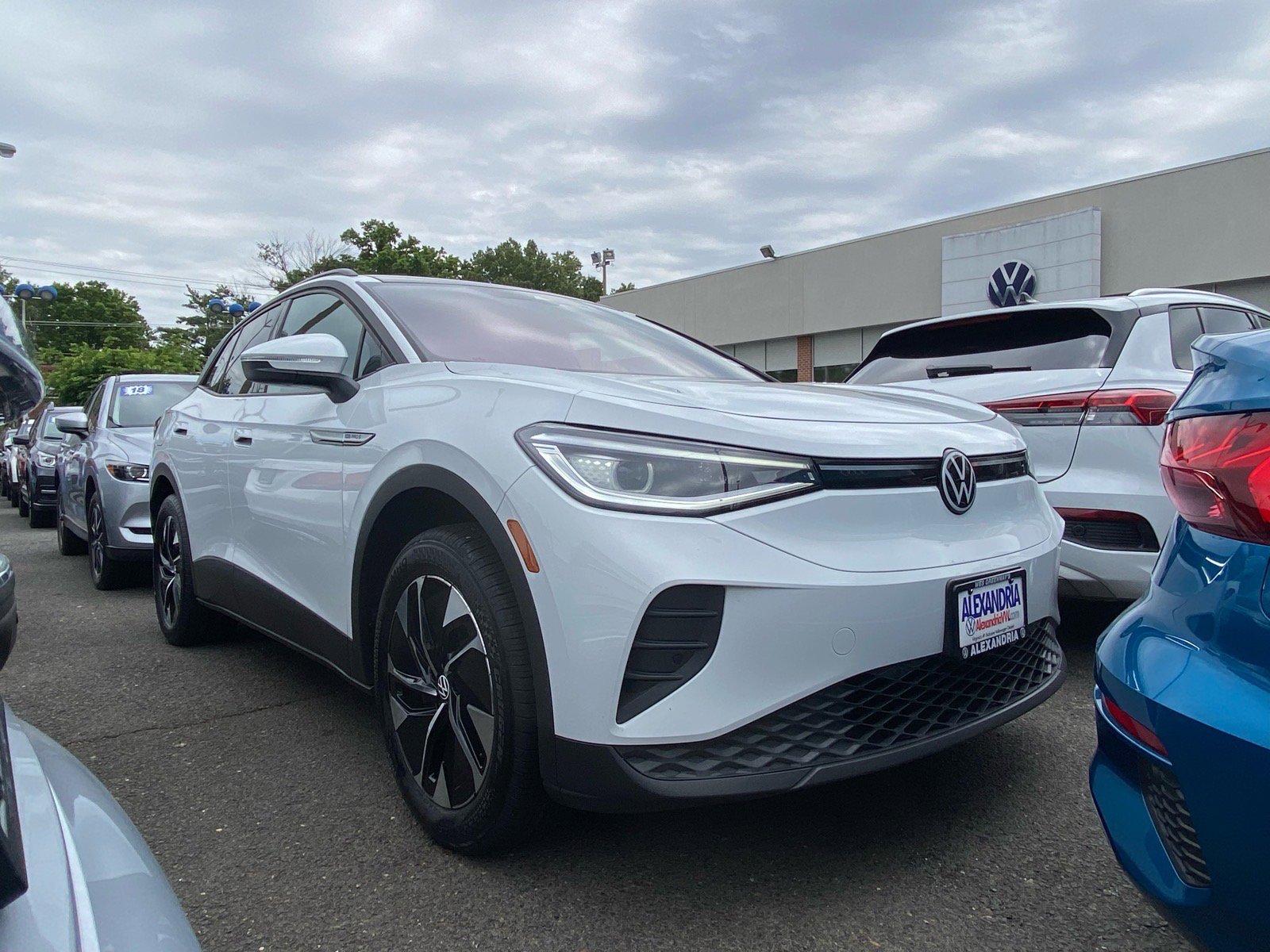 Certified 2022 Volkswagen ID.4 Pro S AWD/4WD image 1