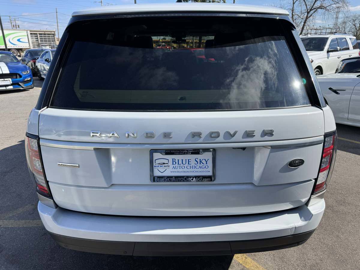 Used 2017 Land Rover Range Rover Supercharged image 6