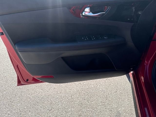 Used 2024 Kia Forte GT w/ GT2 Package image 9