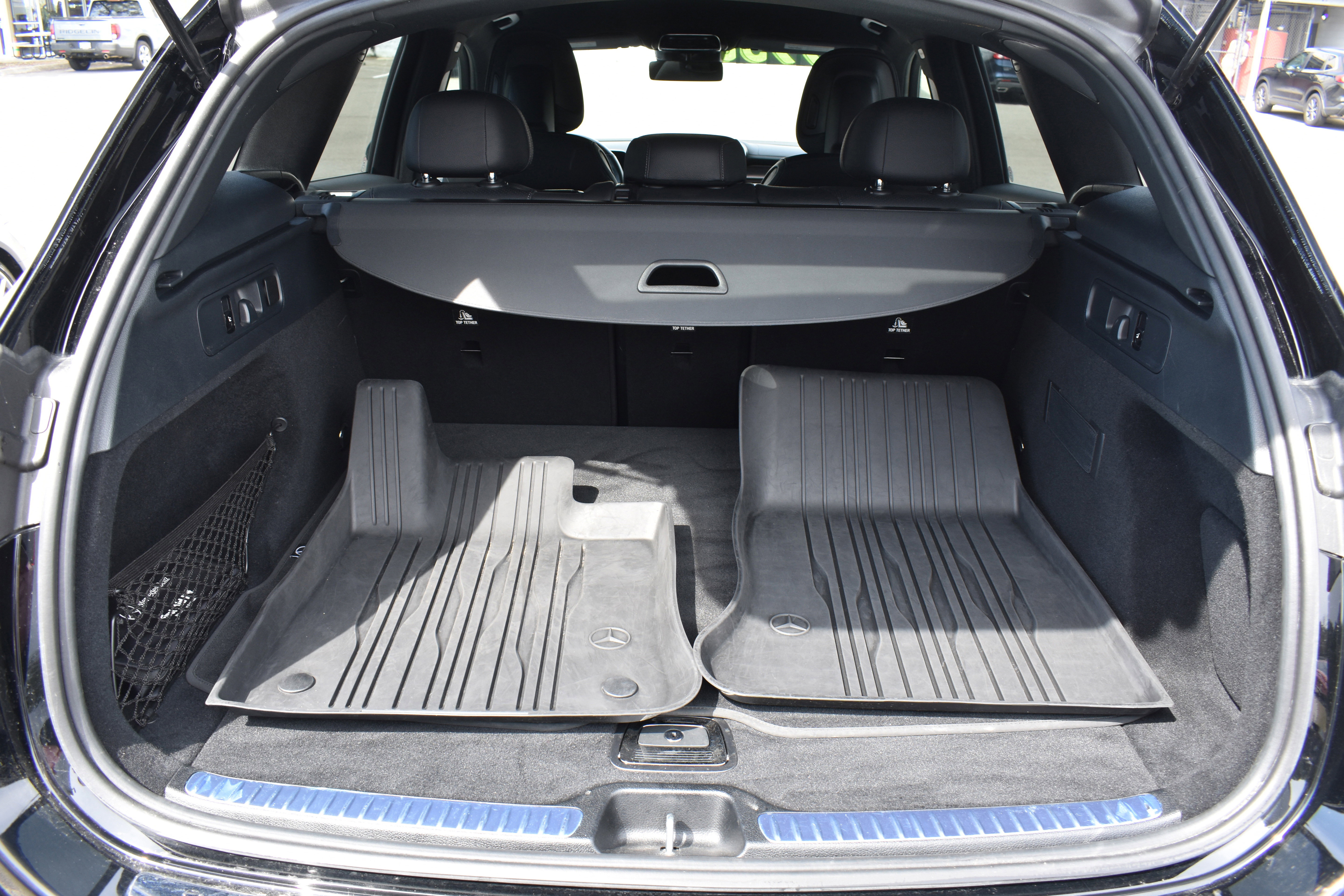 Used 2023 Mercedes-Benz GLC 300 4MATIC image 34