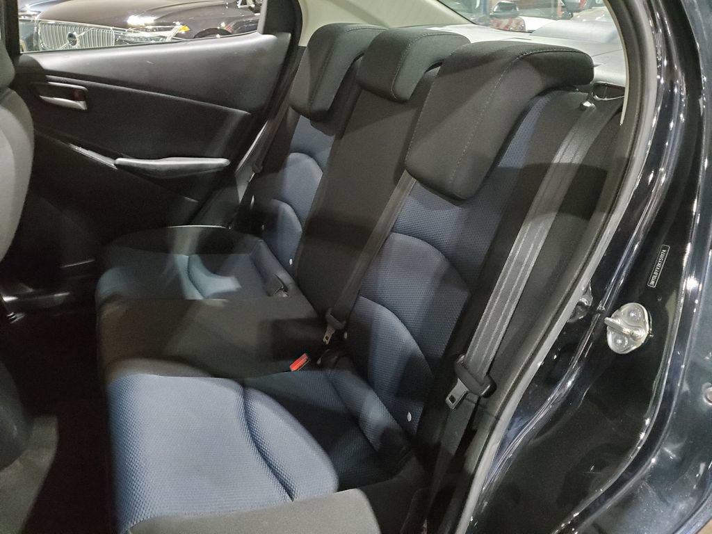Used 2019 Toyota Yaris LE FWD image 21