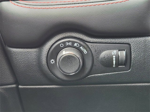 Used 2025 Dodge Durango R/T w/ Trailer Tow Group IV image 27