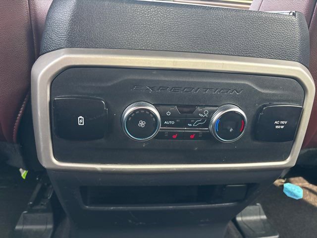 Used 2023 Ford Expedition Limited image 33