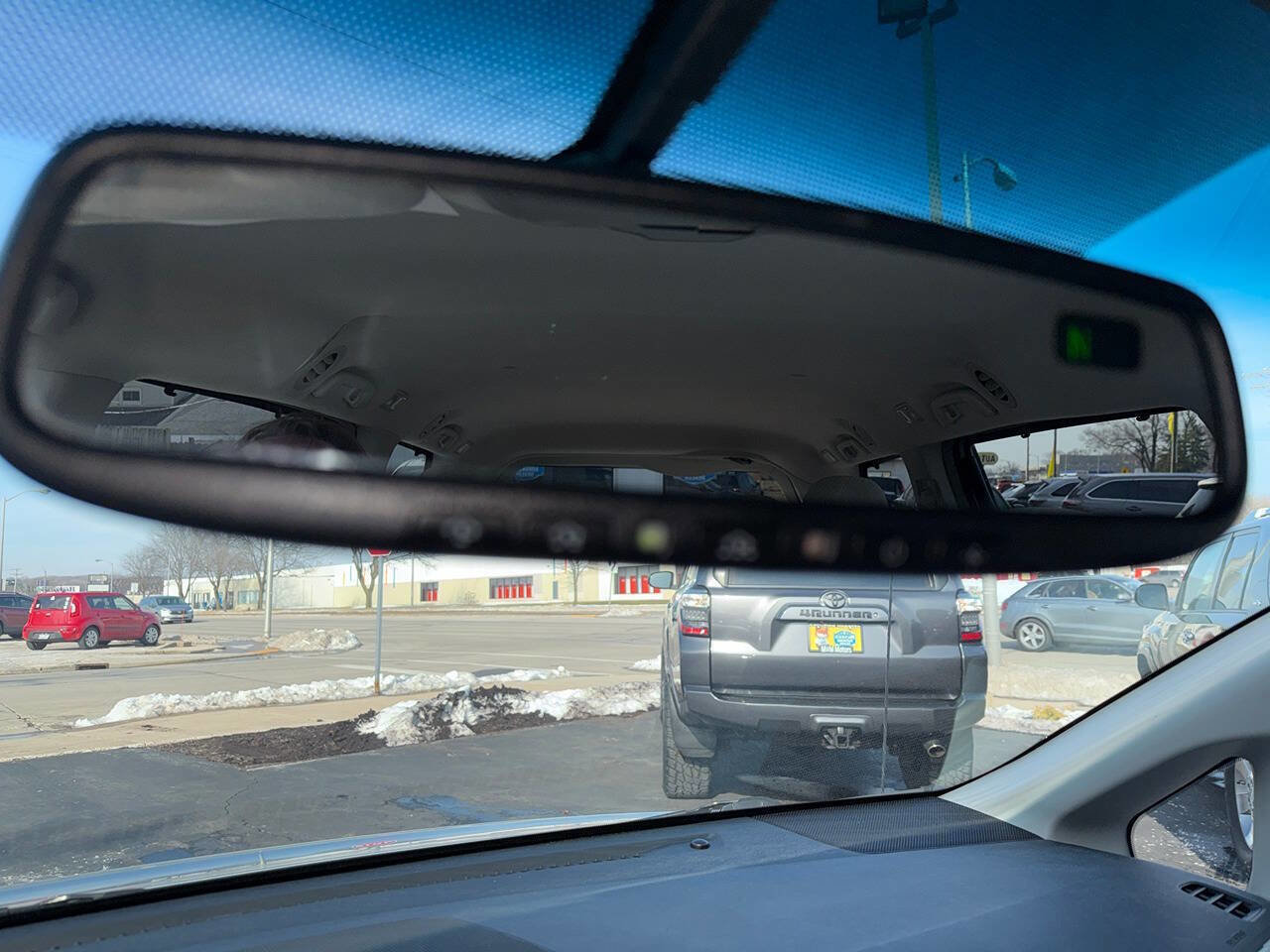 Used 2014 Toyota Sienna LE image 63