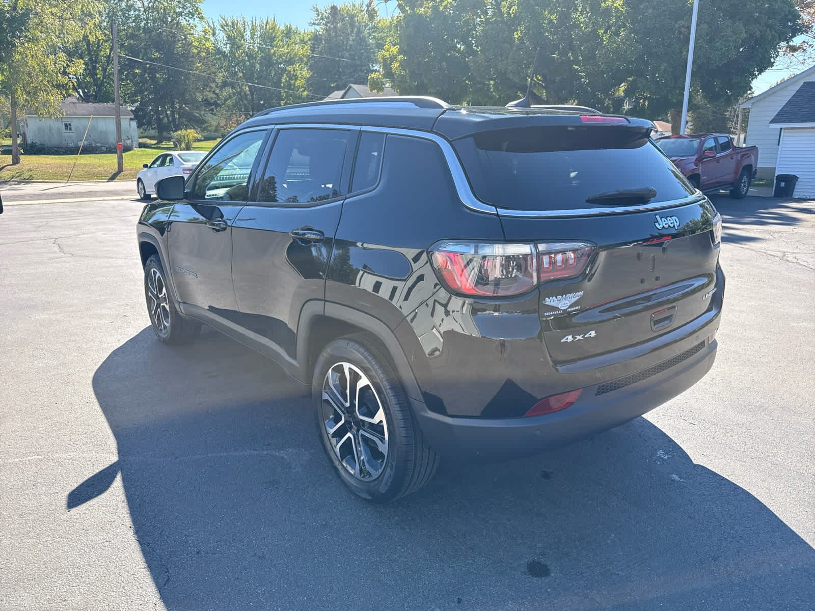 Used 2022 Jeep Compass Limited AWD/4WD image 5