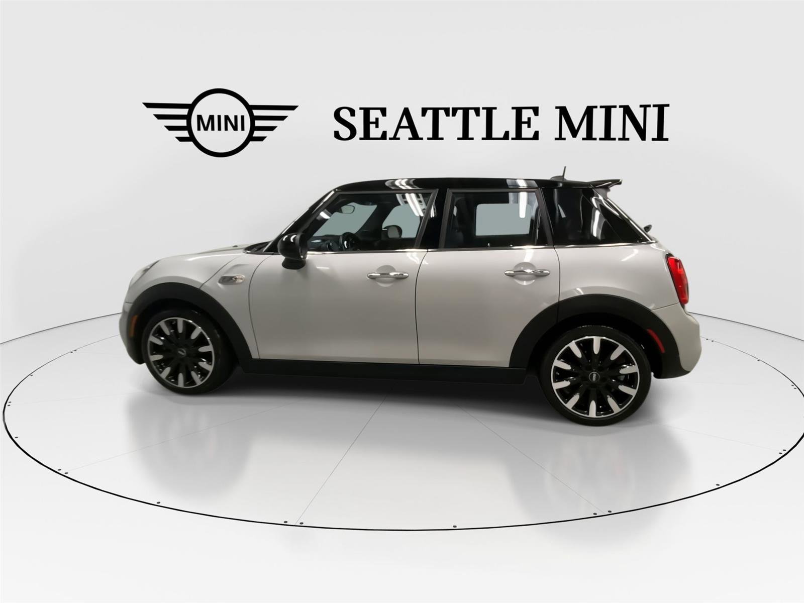Used 2017 MINI Cooper S image 7