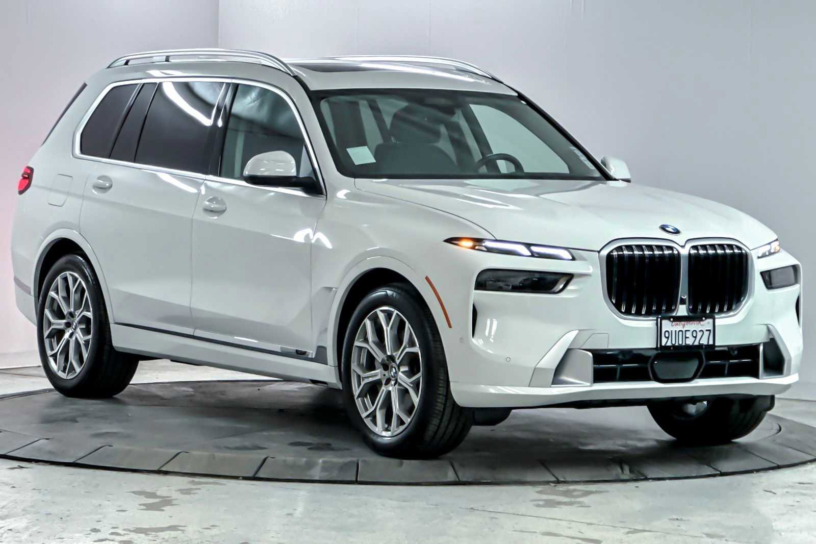 Used 2026 BMW X7 xDrive40i image 9