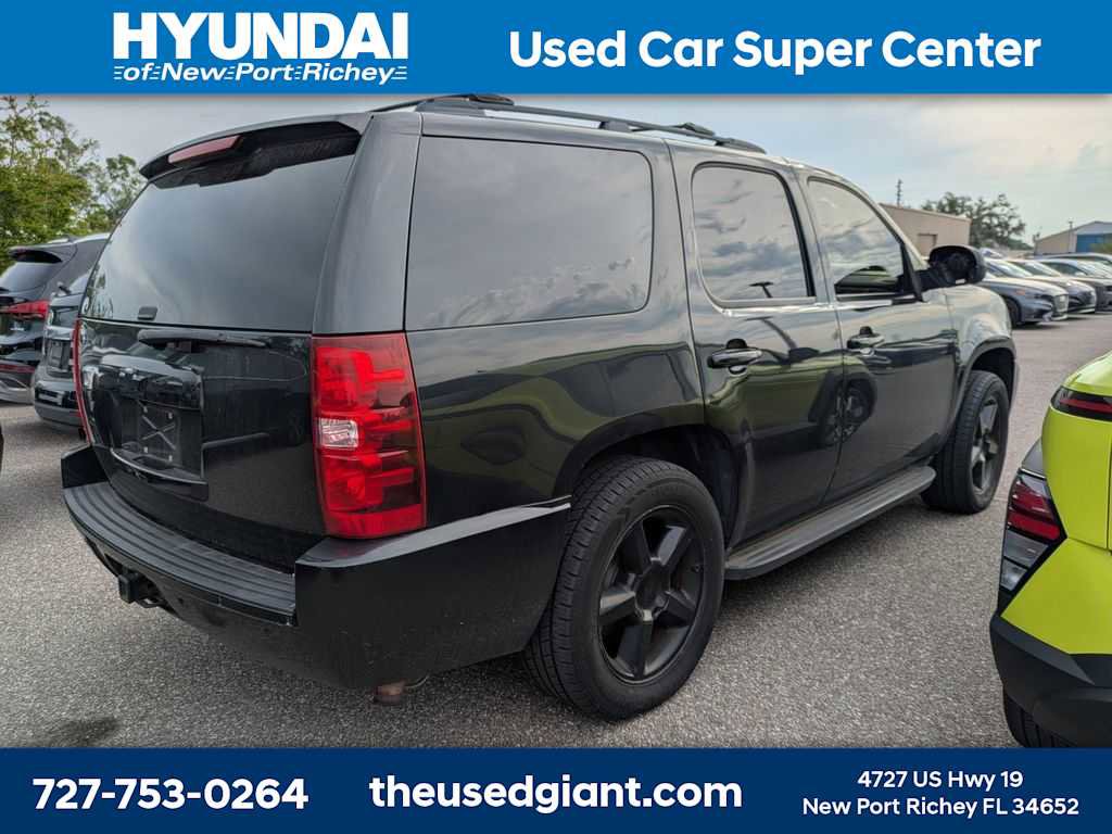 Used 2011 Chevrolet Tahoe LTZ AWD/4WD image 2