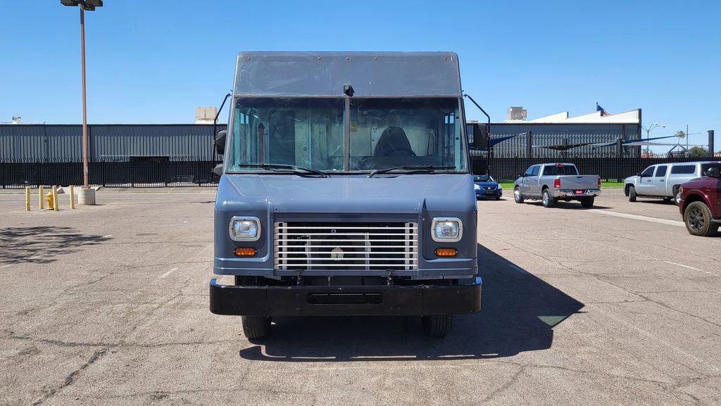 Used 2019 Ford E-450 and Econoline 450 Super Duty RWD image 3