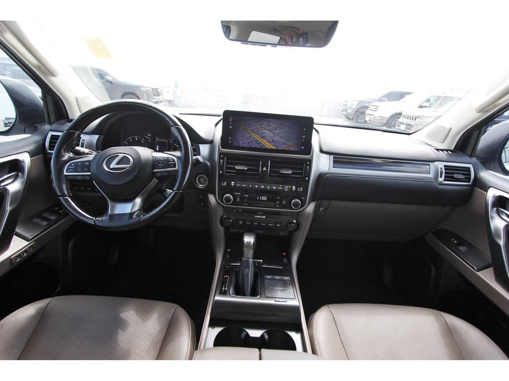 Used 2022 Lexus GX 460 Luxury w/ Off Road Package AWD/4WD image 9