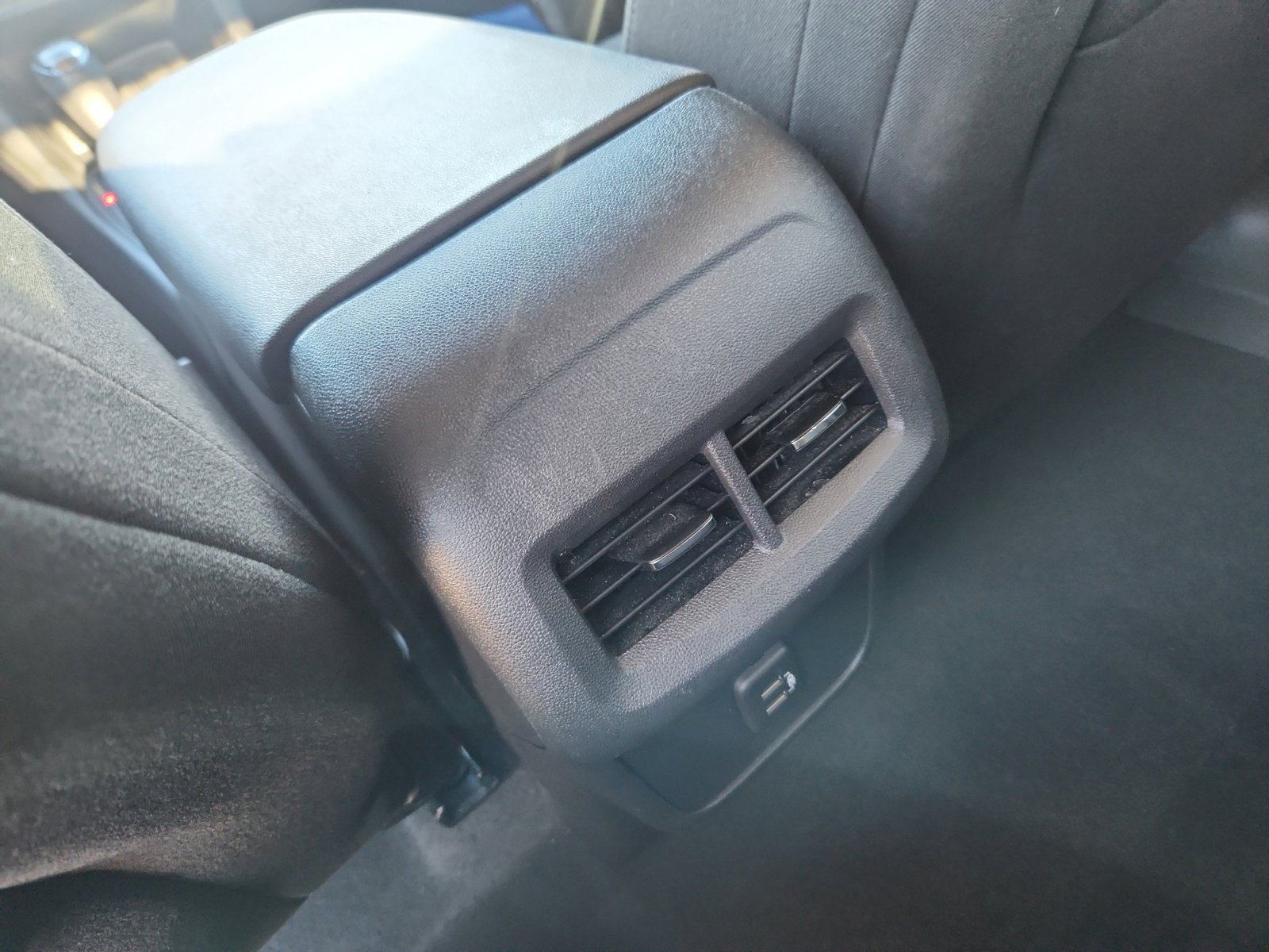 Used 2019 Chevrolet Equinox LT image 33