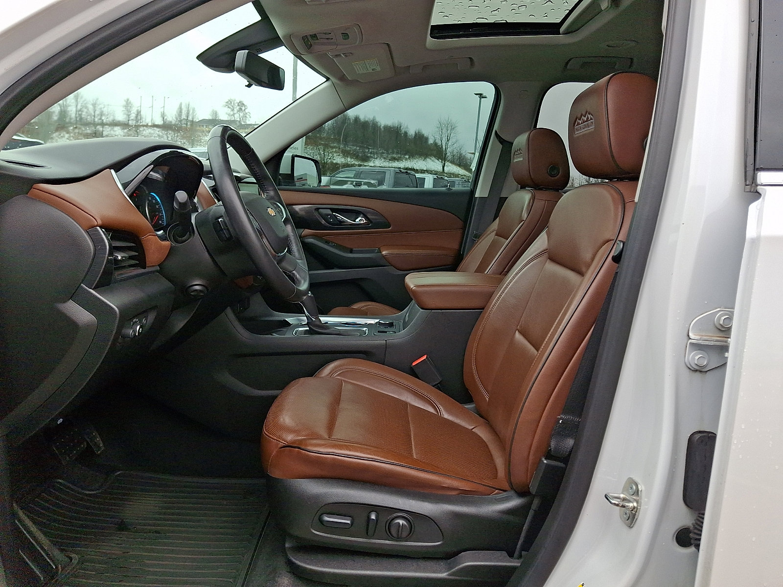 Used 2018 Chevrolet Traverse High Country image 14