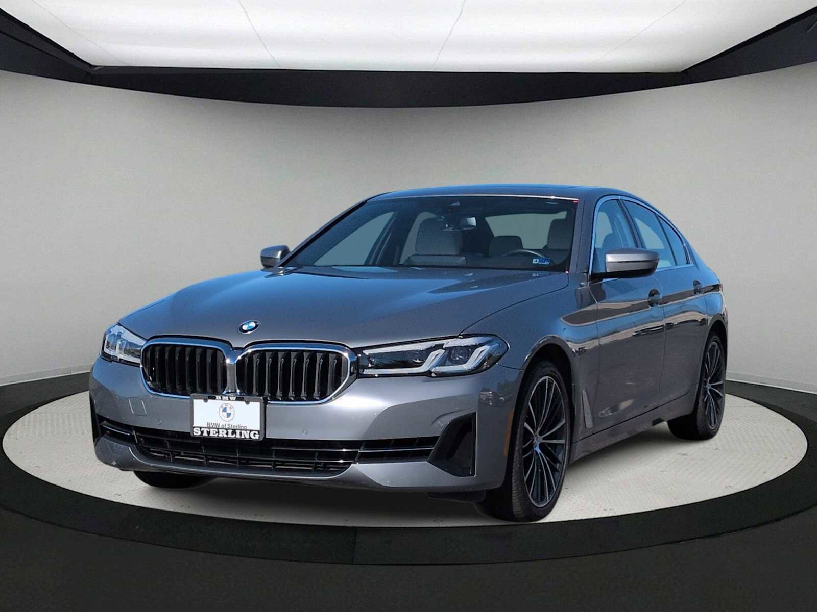 Used 2023 BMW 540i xDrive w/ Premium Package AWD/4WD image 4