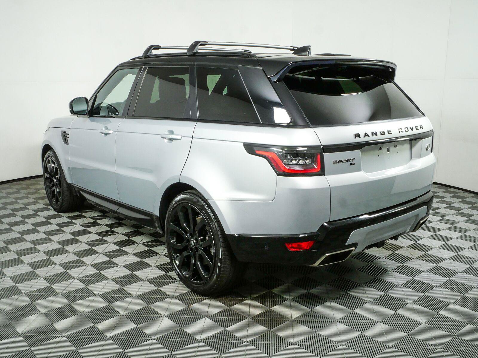 Used 2021 Land Rover Range Rover Sport HSE Silver Edition AWD/4WD image 3