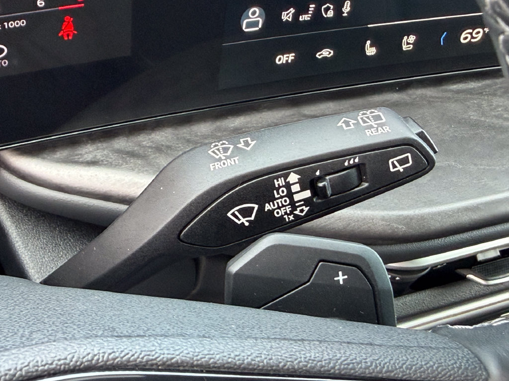 Certified 2025 Audi Q5 Premium Plus w/ Premium Plus AWD/4WD image 37