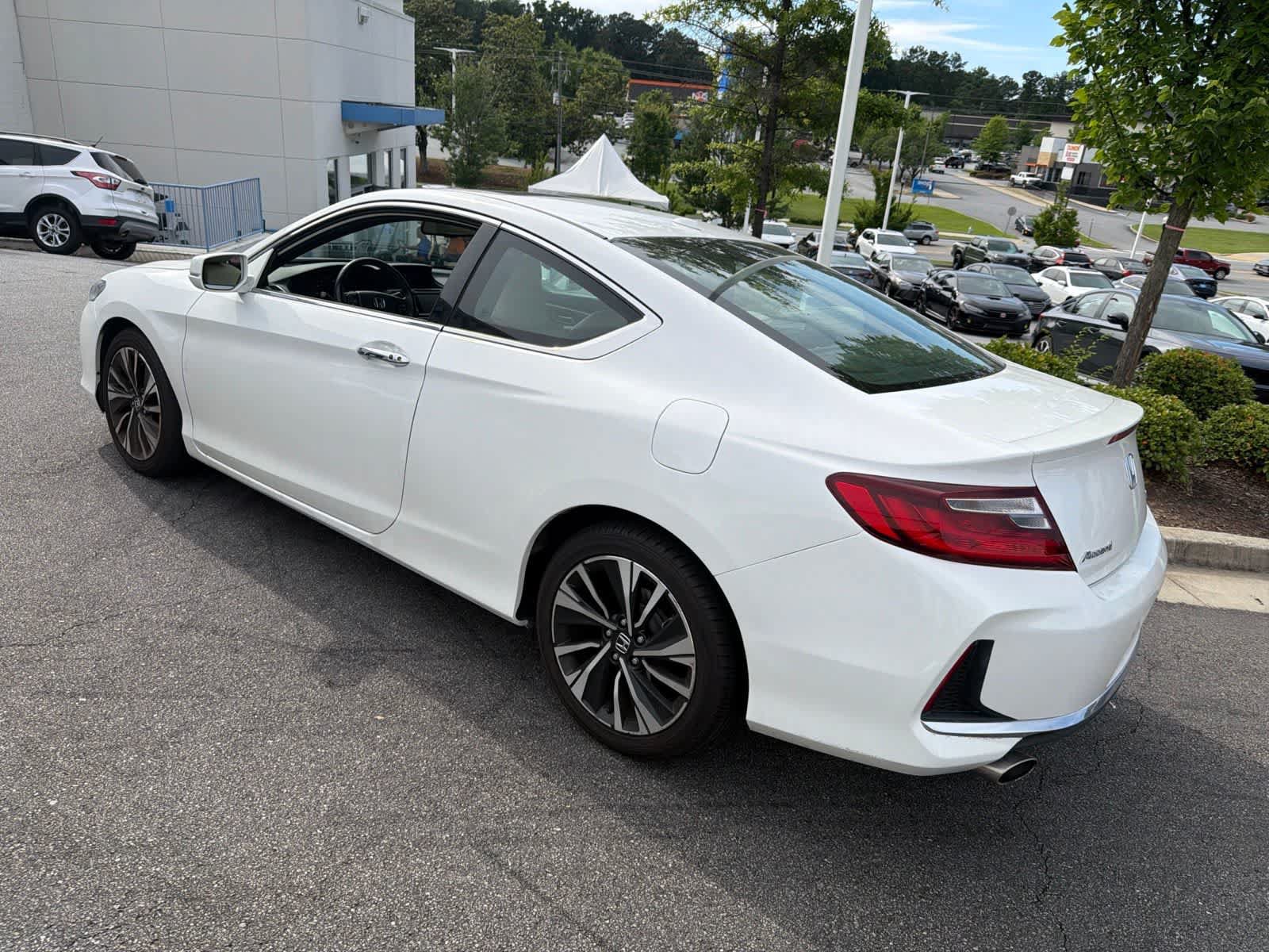 Used 2016 Honda Accord EX-L image 9