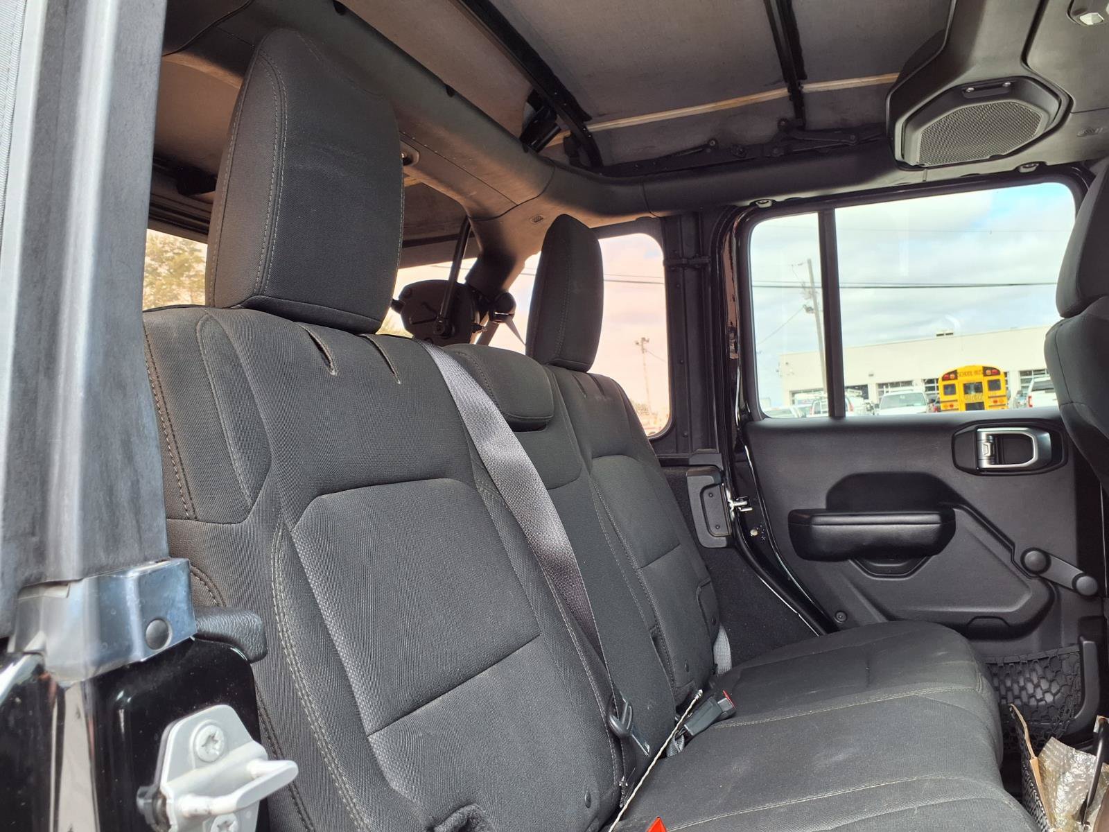 Used 2018 Jeep Wrangler Unlimited Sport AWD/4WD image 18
