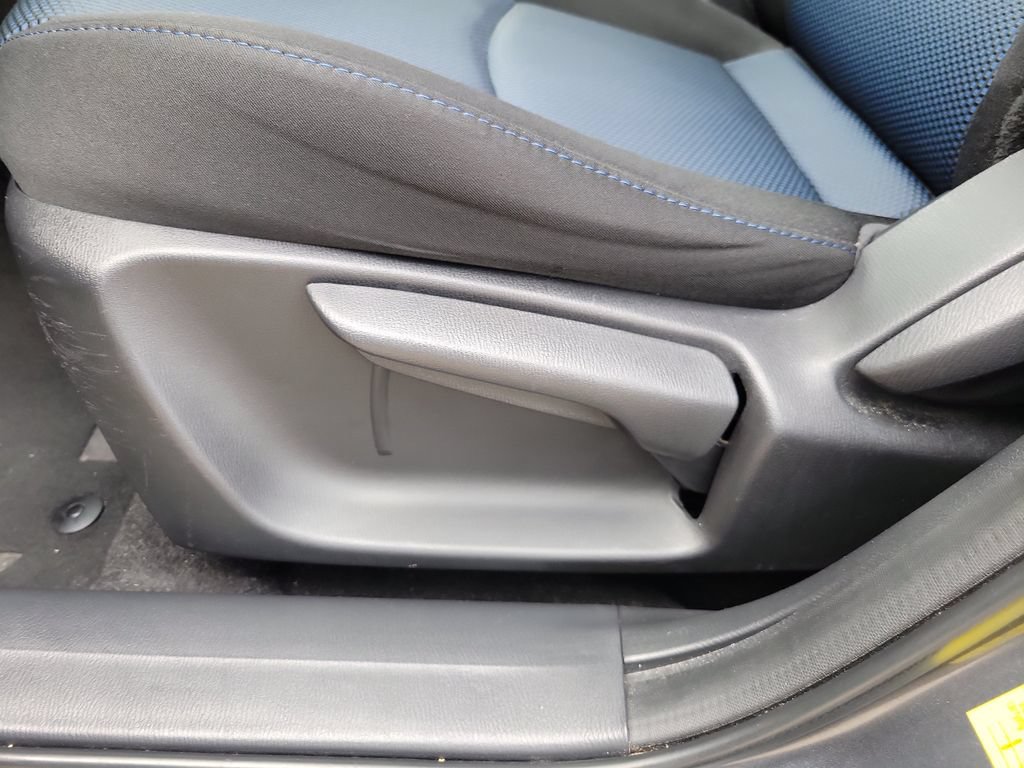 Used 2018 Toyota Yaris iA FWD image 17