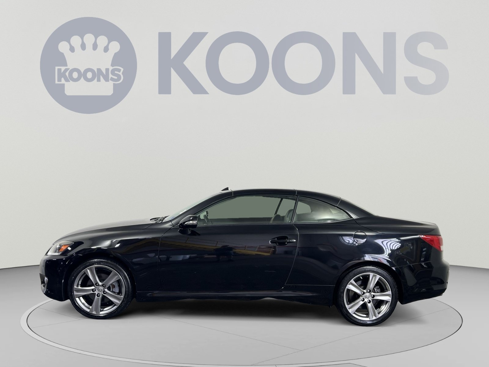 Used 2014 Lexus IS 250C w/ Navigation System Package RWD image 2