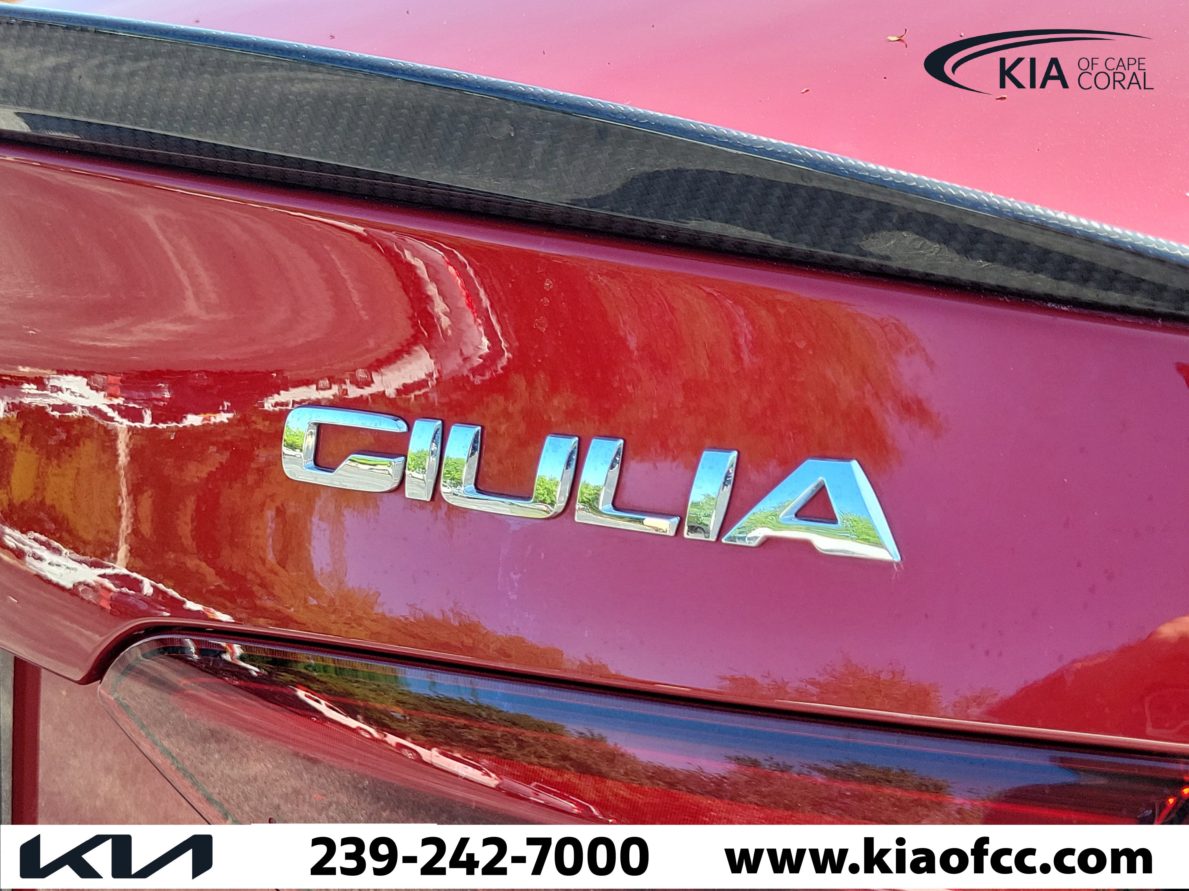 Used 2018 Alfa Romeo Giulia Quadrifoglio image 11