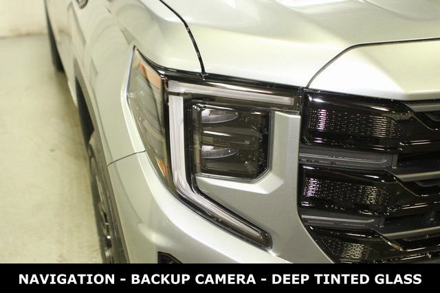 New 2025 GMC Sierra 1500 Elevation image 8