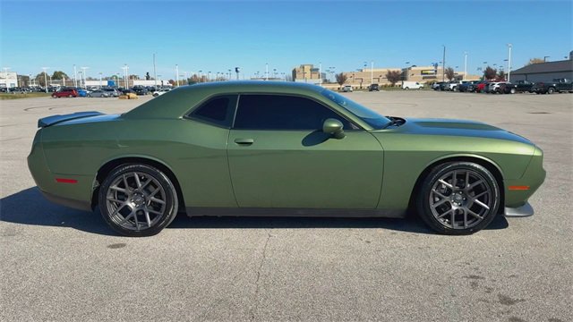 Used 2019 Dodge Challenger R/T w/ Driver Convenience Group image 9