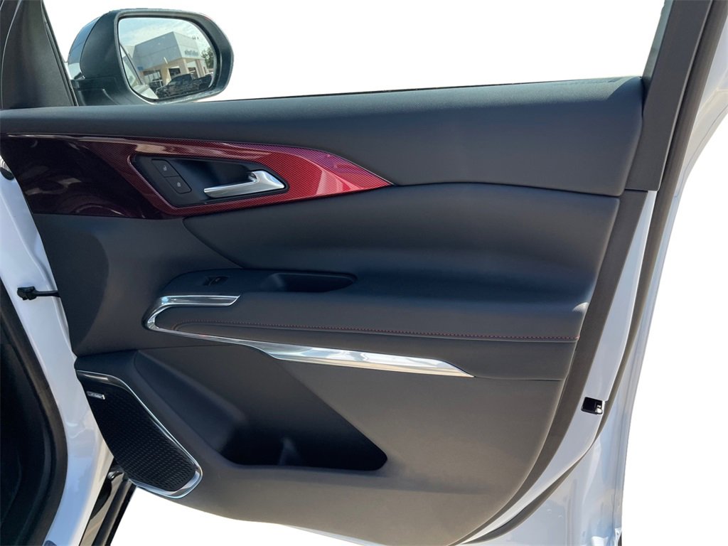 New 2026 Chevrolet Traverse RS w/ LPO, Floor Liner Package image 17