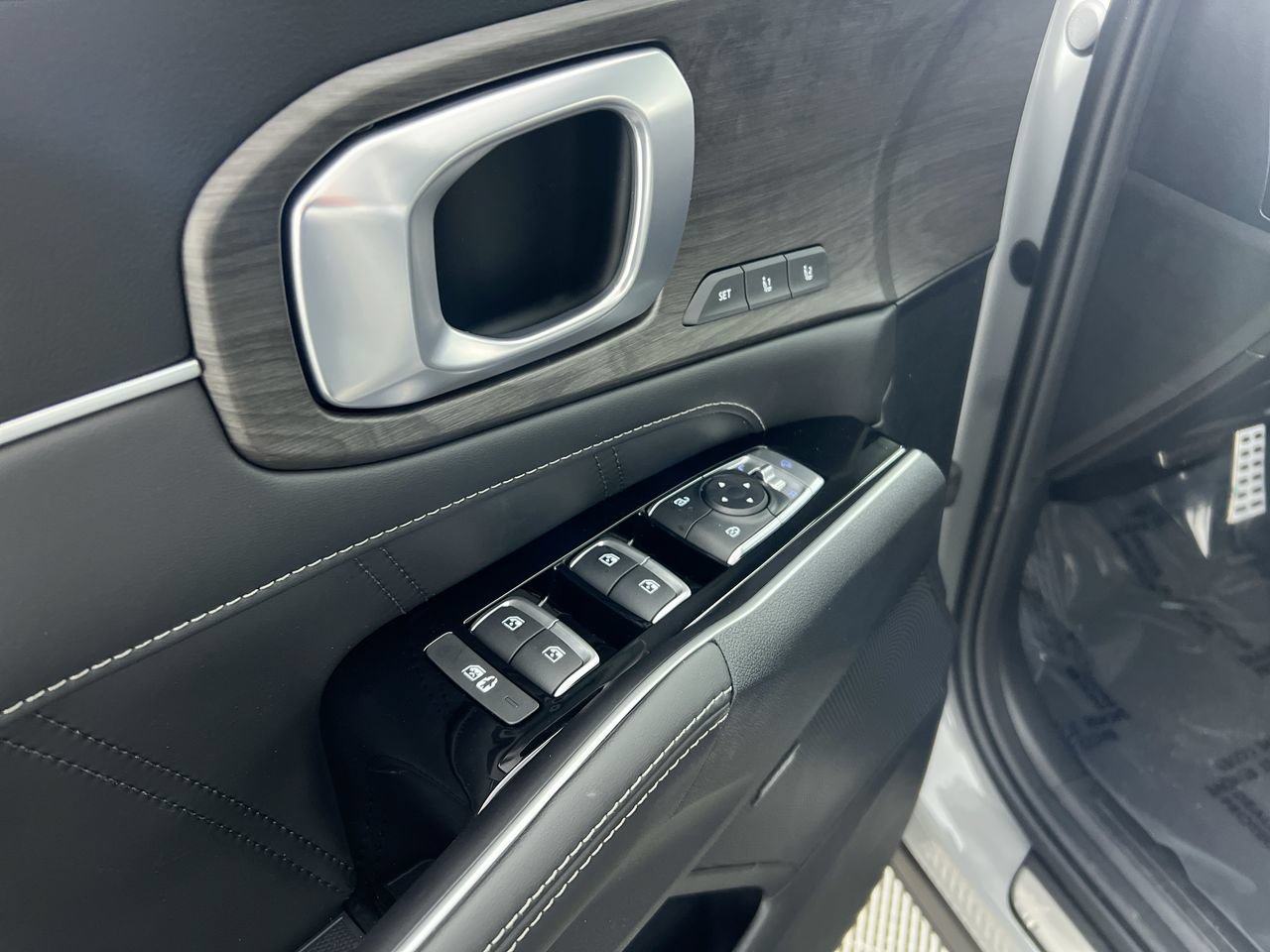New 2026 Kia Sorento SX Prestige AWD/4WD image 15