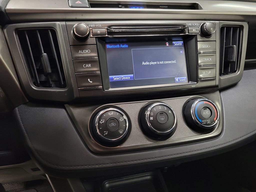 Used 2015 Toyota RAV4 LE image 14