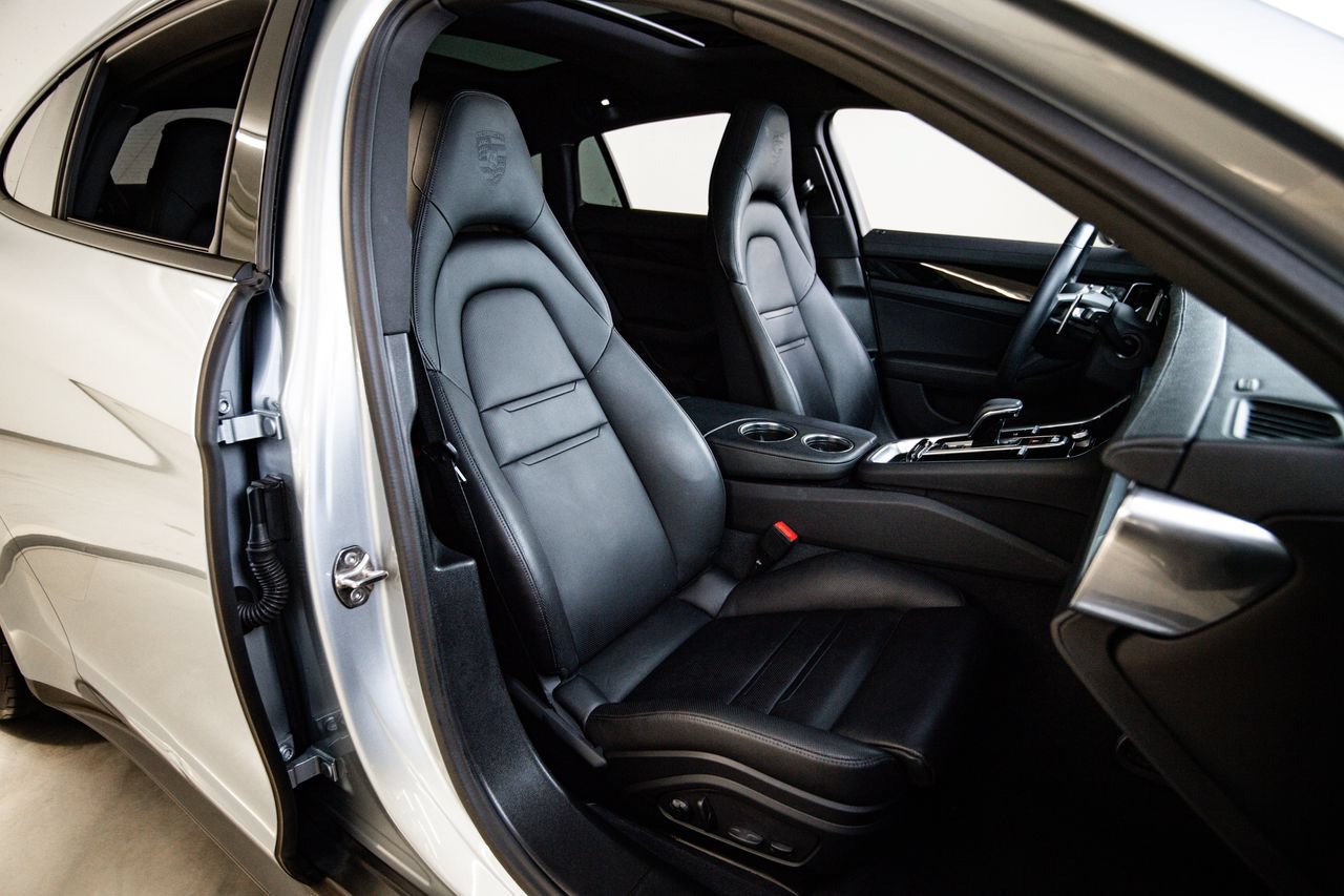Certified 2023 Porsche Panamera image 29