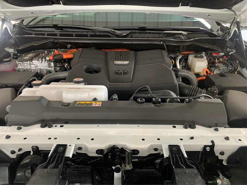 Used 2024 Toyota Tundra Capstone AWD/4WD image 11