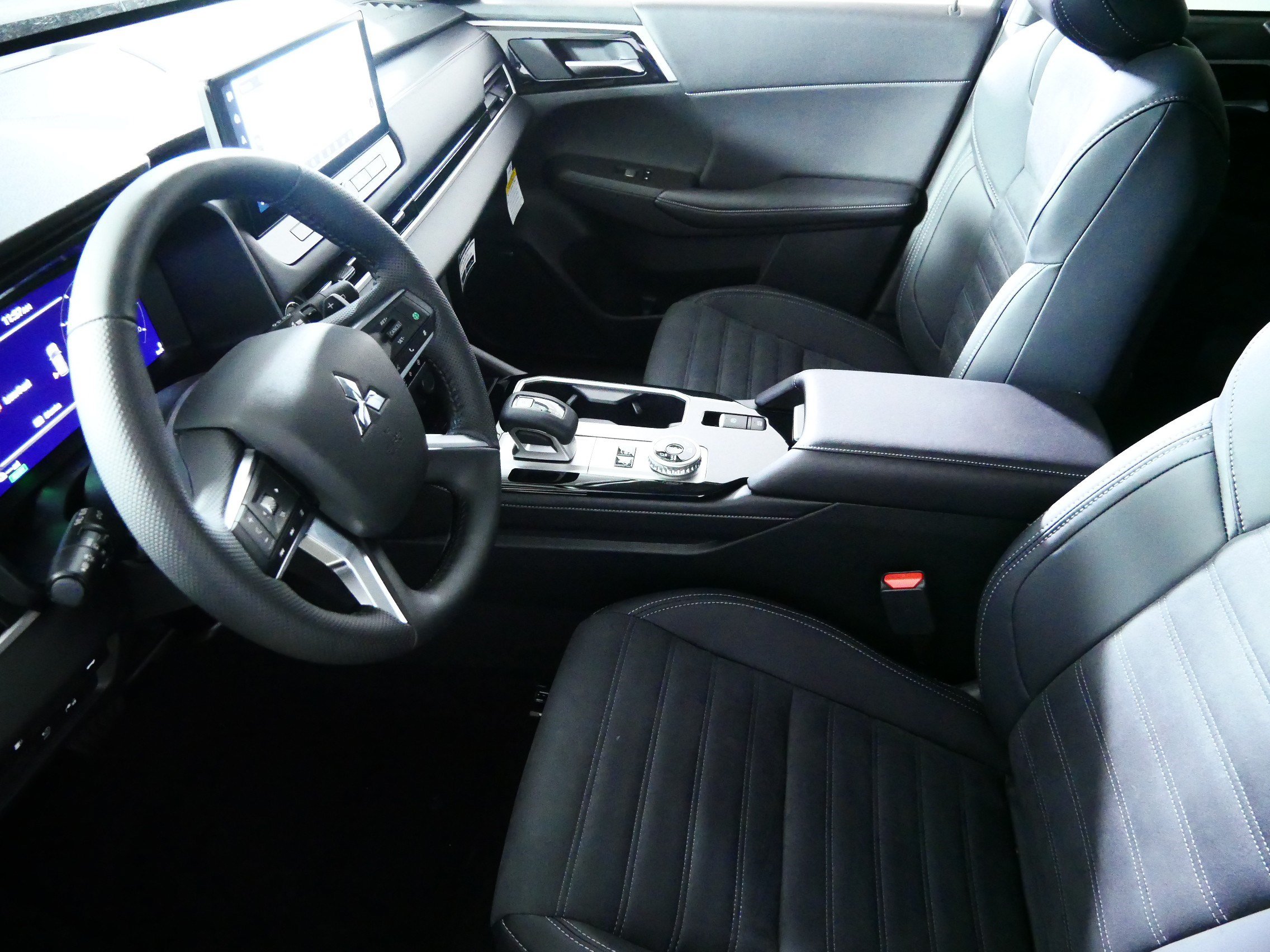 New 2026 Mitsubishi Outlander SE AWD/4WD image 4