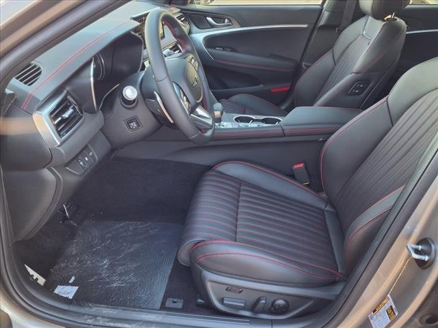 Used 2025 Genesis G70 3.3T Advanced image 6