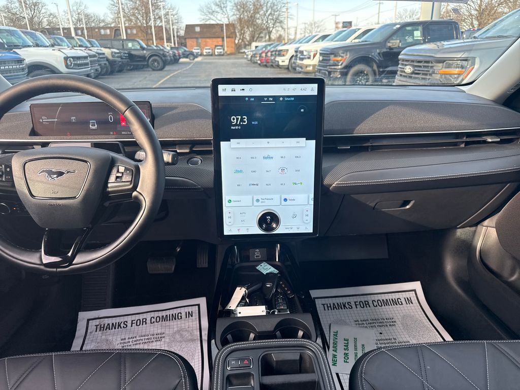 Used 2025 Ford Mustang Mach-E Select w/ Comfort Package Lite image 16