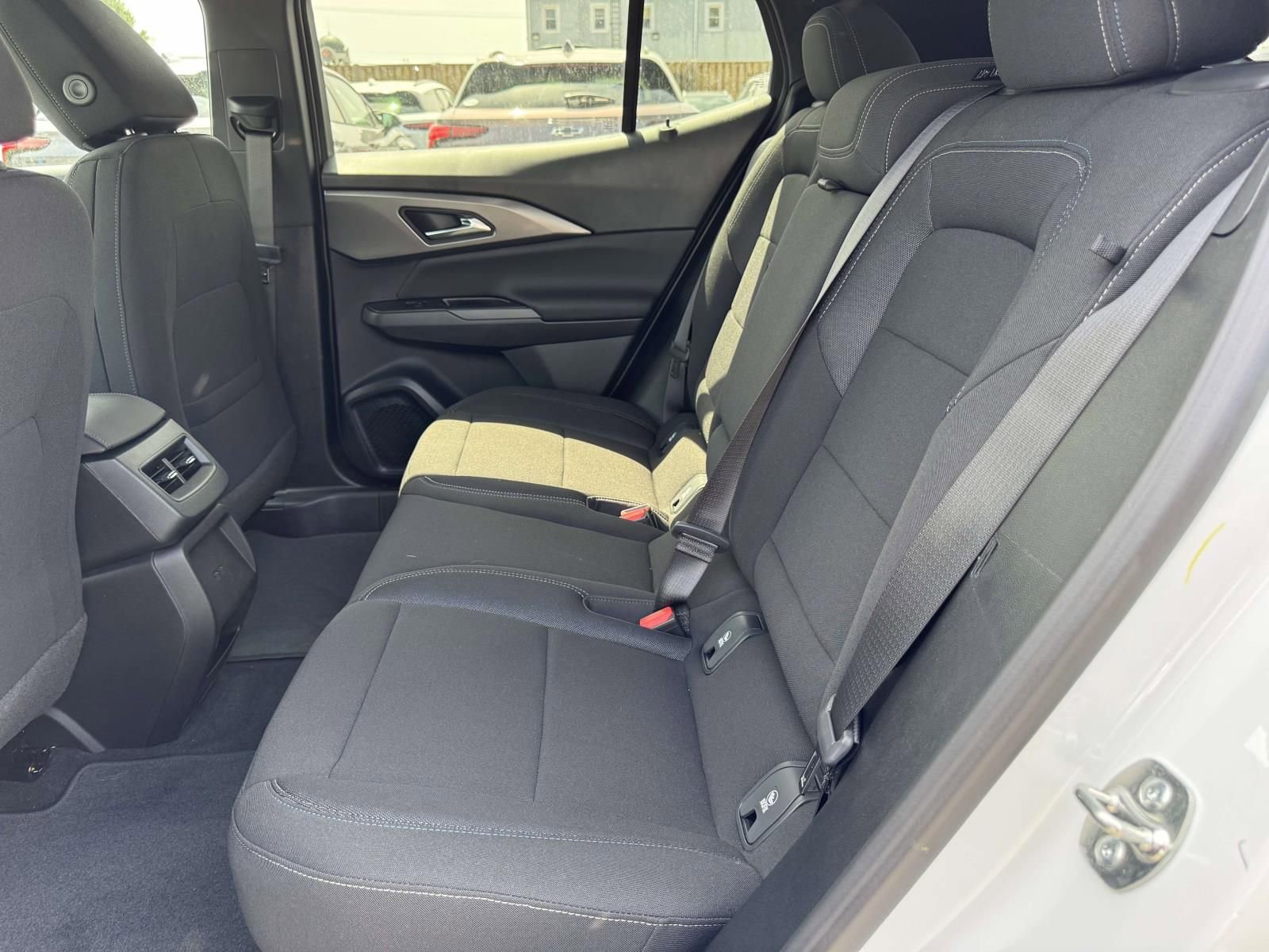 New 2026 Chevrolet Equinox EV LT image 24