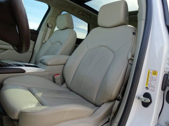 Used 2015 Cadillac SRX Luxury w/ Driver Awareness Package image 11