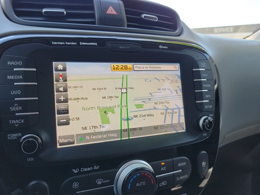 Used 2017 Kia Soul + w/ Primo Package FWD image 26