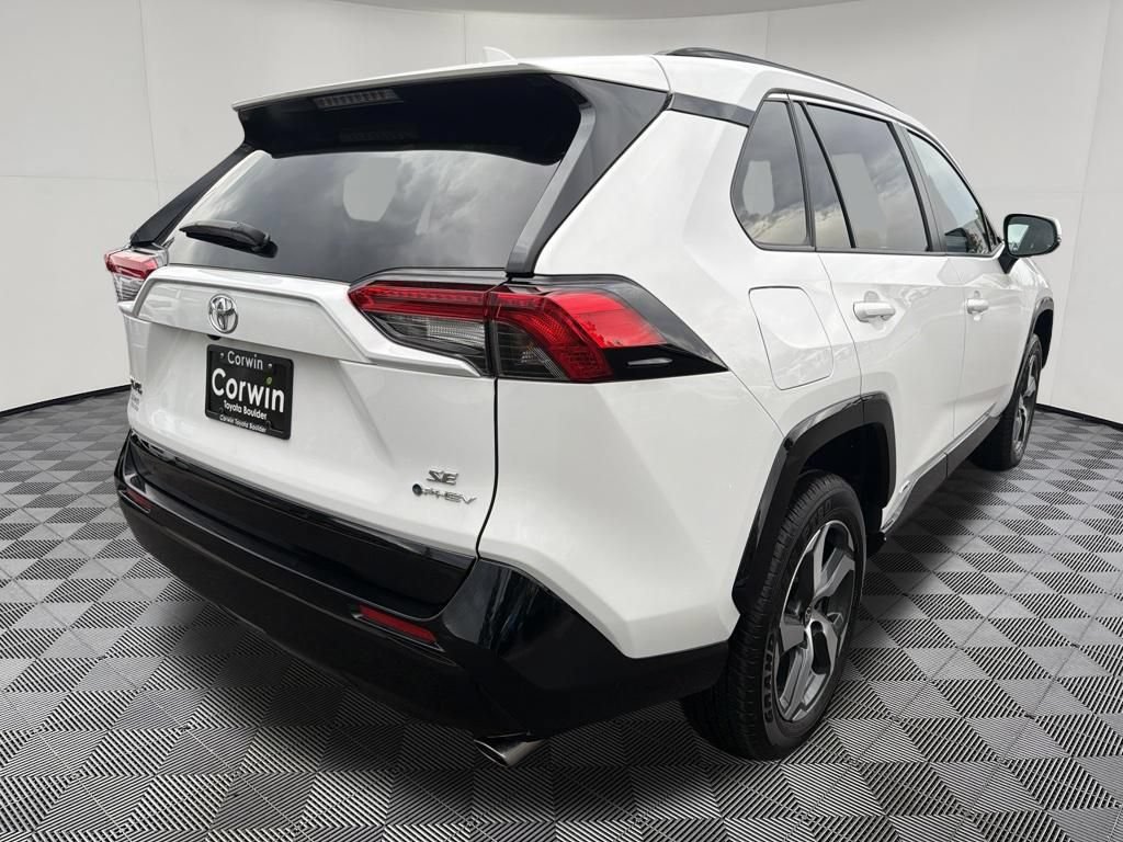Used 2025 Toyota RAV4 SE AWD/4WD image 7