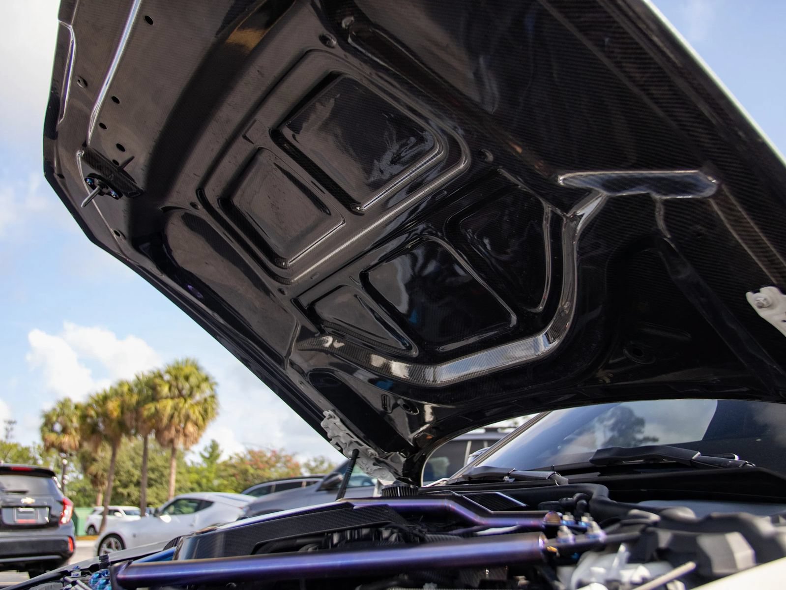 Used 2021 BMW M4 Competition w/ M Carbon Exterior Package RWD image 55