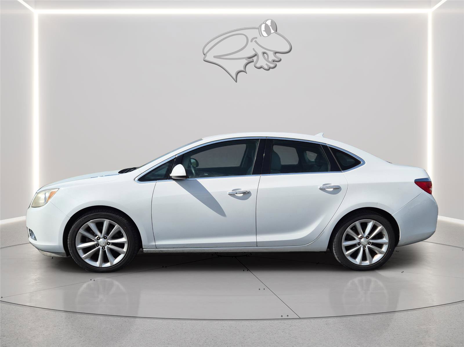 Used 2012 Buick Verano FWD image 2