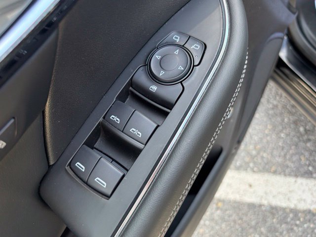 Used 2021 Buick Envision Essence AWD/4WD image 13