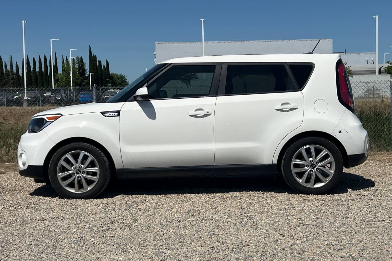 Used 2019 Kia Soul + FWD image 6