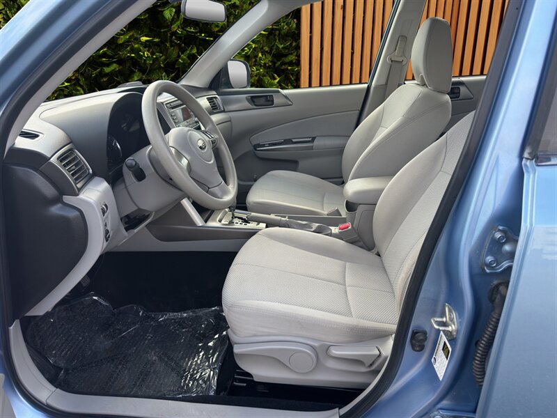Used 2012 Subaru Forester 2.5X AWD/4WD image 7
