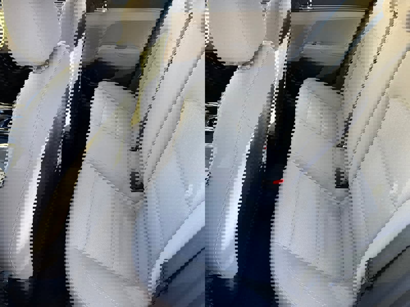 Used 2017 Hyundai Elantra SE image 11