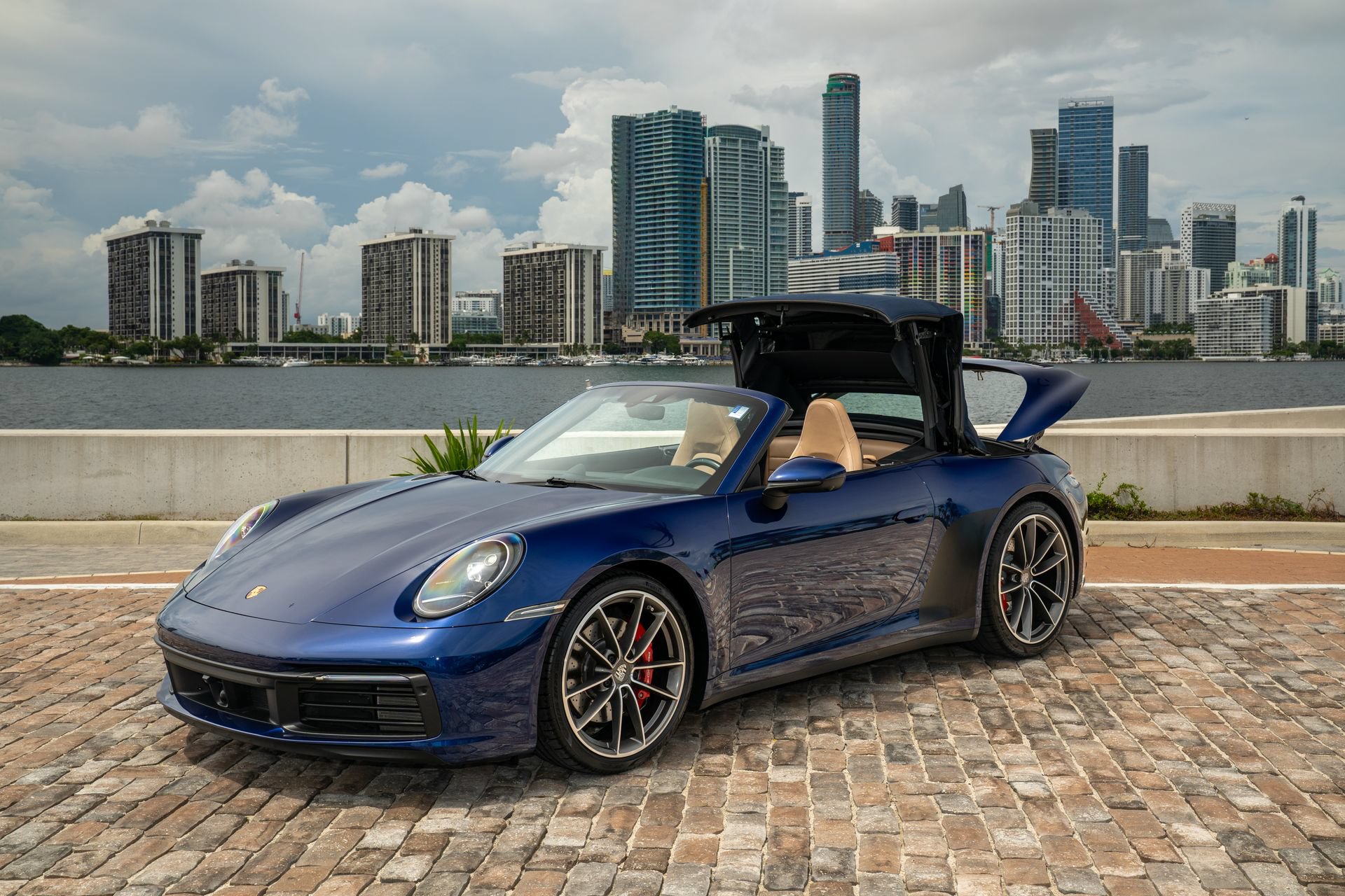 Used 2020 Porsche 911 Carrera S RWD image 12