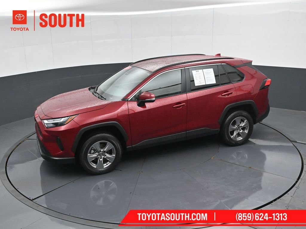 Used 2025 Toyota RAV4 XLE image 48