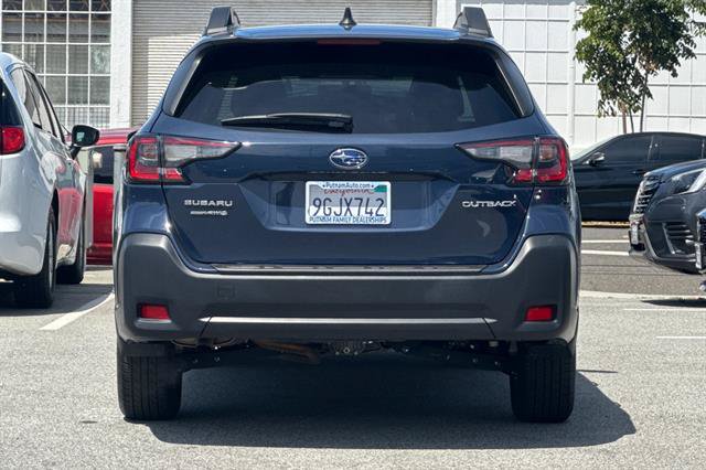 Used 2023 Subaru Outback Premium w/ Popular Package #1 AWD/4WD image 4