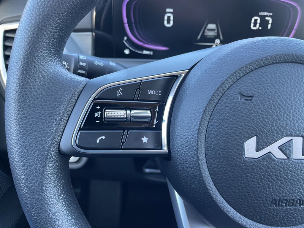 New 2026 Kia Seltos LX image 24