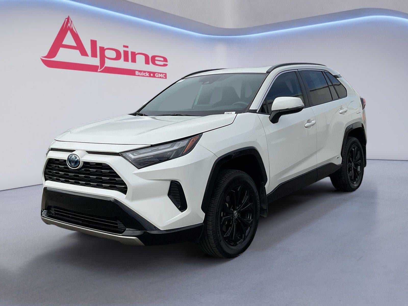 Used 2022 Toyota RAV4 SE w/ Convenience Package