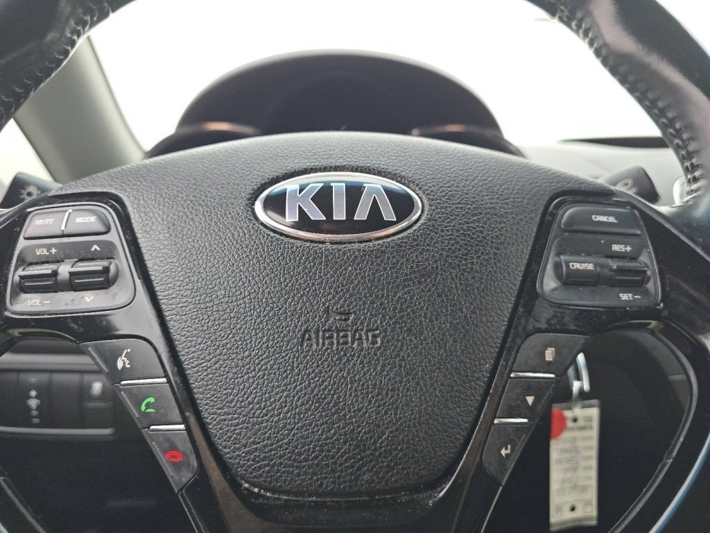 Used 2018 Kia Forte S image 27